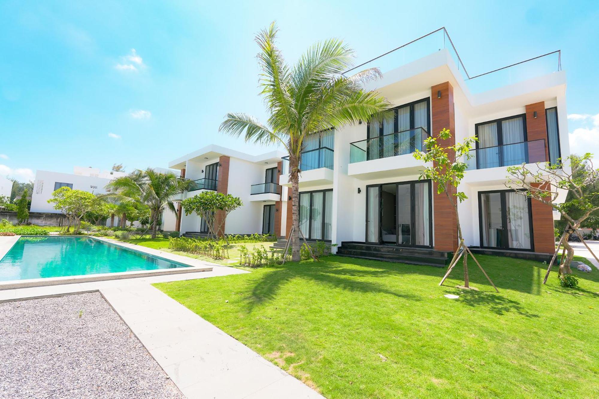 Biet Thu Mat Tien Bien Saint Simeon Resort 붕타우 외부 사진
