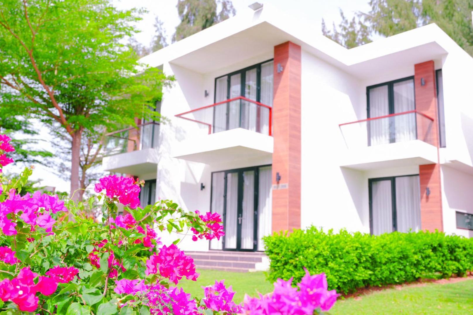 Biet Thu Mat Tien Bien Saint Simeon Resort 붕타우 외부 사진