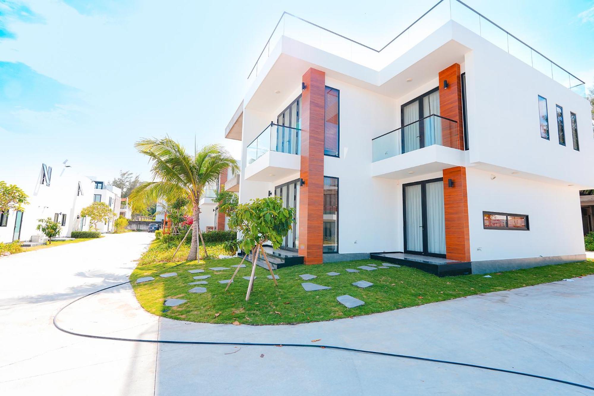 Biet Thu Mat Tien Bien Saint Simeon Resort 붕타우 외부 사진